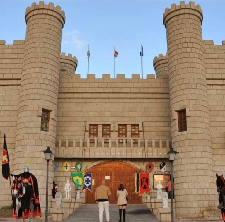 medieval castle+dinner bus